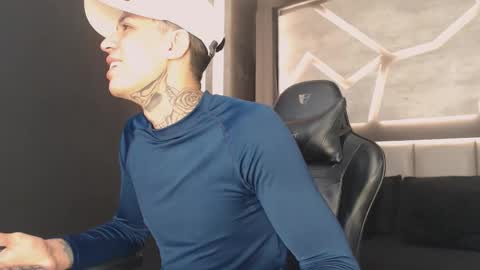 Arohom Lester online show from 11.28.25