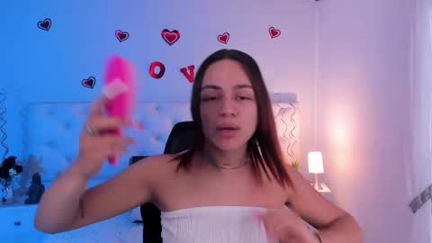 Snapshot of aron_cruz12 chatting on 02.18.25 Aron cruz online show from 02.18.25