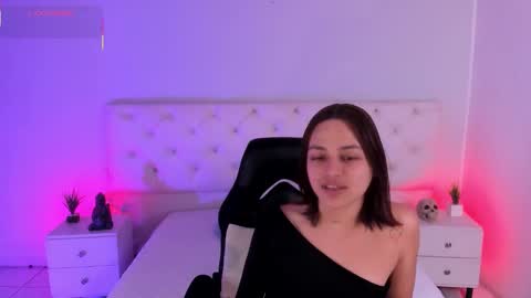 Snapshot of aron_cruz12 chatting on 10.15.25 Aron cruz online show from 10.15.25