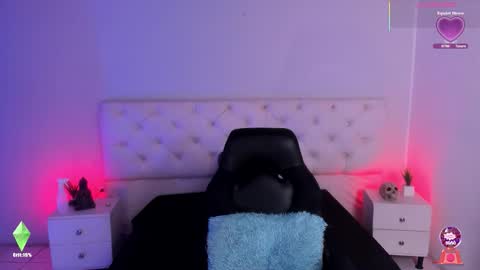 Snapshot of aron_cruz12 chatting on 10.21.25 Aron cruz online show from 10.21.25