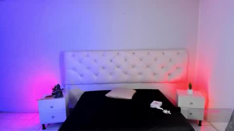 Snapshot of aron_cruz12 chatting on 11.26.25 Aron cruz online show from 11.26.25