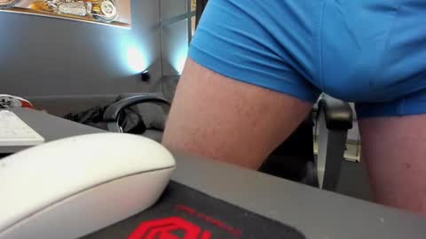 Snapshot of arongrant chatting on 02.19.25 AronGrant online show from 02.19.25