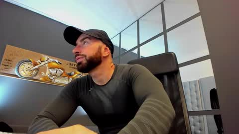 Snapshot of arongrant chatting on 02.23.25 AronGrant online show from 02.23.25