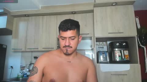 ARON  Independent model  online show from 02.19.25