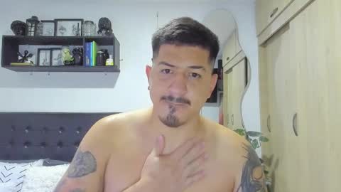 ARON  Independent model  online show from 03.19.26