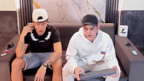 Aroon   online show from 04.26.26