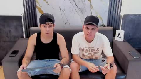 Aroon   online show from 05.04.26