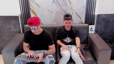 Aroon   online show from 05.14.26