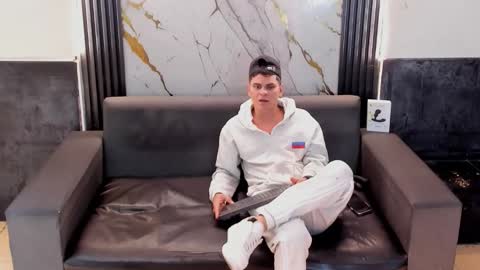 Aroon   online show from 05.15.26