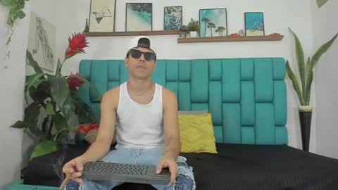 Aroon   online show from 06.09.26