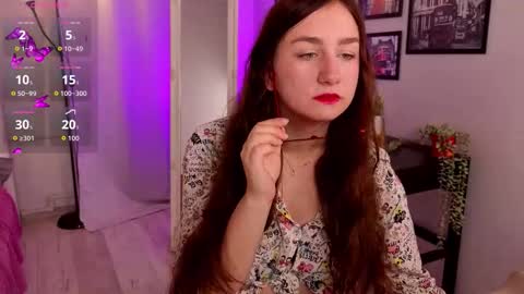 Snapshot of arri_kris chatting on 11.04.25 Ariela online show from 11.04.25