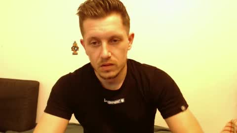 Snapshot of arromwilliam90 chatting on 01.22.25 arromwilliam90 online show from 01.22.25