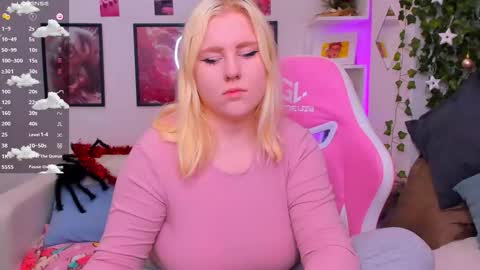 art_lovee_ online show from 12.21.25