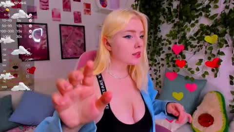 art_lovee_ online show from 03.15.26