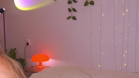 Snapshot of artease chatting on 09.19.25 Arti  Next Streams -  online show from 09.19.25