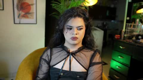 Chloe  online show from 12.01.24