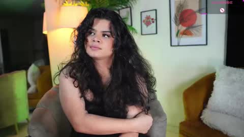 Chloe  online show from 02.28.25