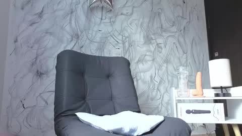   online show from 09.30.25