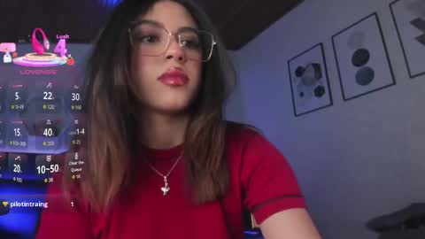 Snapshot of artemis_nyx chatting on 11.01.25 artemis_nyx online show from 11.01.25