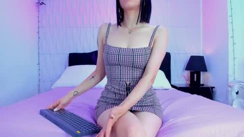 artemisa_leon online show from 01.15.25