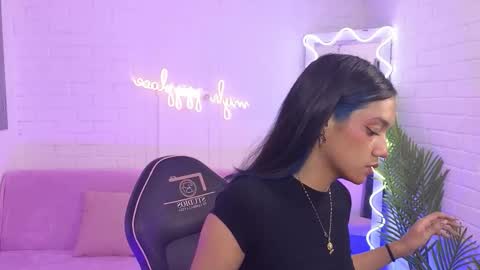 Snapshot of artemiss_tay chatting on 09.15.25 artemiss_tay online show from 09.15.25