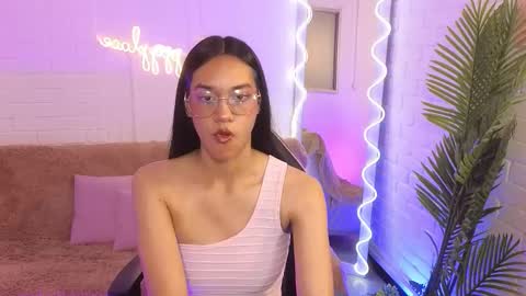 Snapshot of artemiss_tay chatting on 09.20.25 artemiss_tay online show from 09.20.25