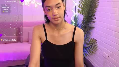 Snapshot of artemiss_tay chatting on 10.17.25 artemiss_tay online show from 10.17.25