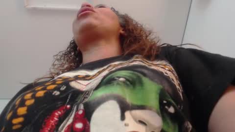 Snapshot of artemiza_love_ chatting on 03.01.25 artemiza online show from 03.01.25
