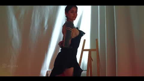 Linda  independent model artgeea online show from 07.22.26