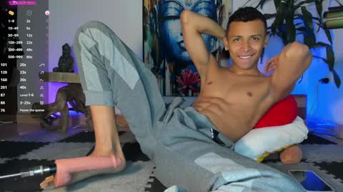 Snapshot of arthur_fochh chatting on 01.07.25 Arthur online show from 01.07.25