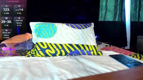 Snapshot of arthur_fochh chatting on 11.04.25 Arthur online show from 11.04.25