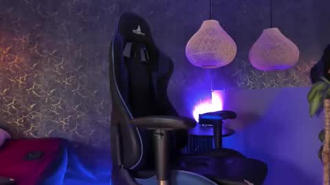 arthurcox_ online show from 11.15.25