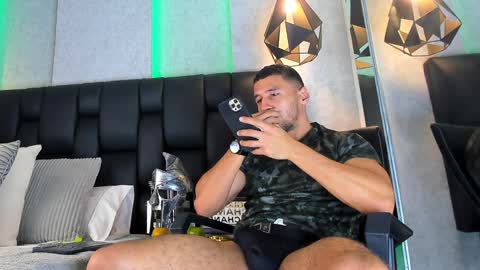 Arthur online show from 01.08.25