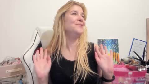 MIA online show from 10.28.25