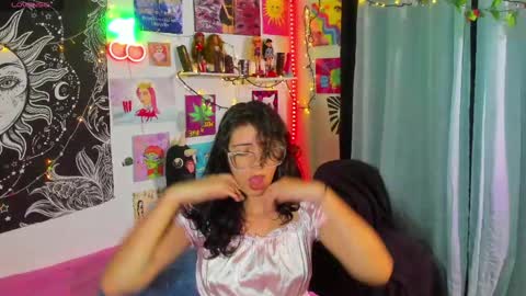 Isabella Cherry online show from 05.07.26