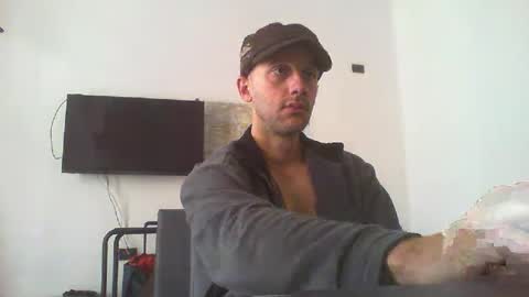 artur833 online show from 10.26.25