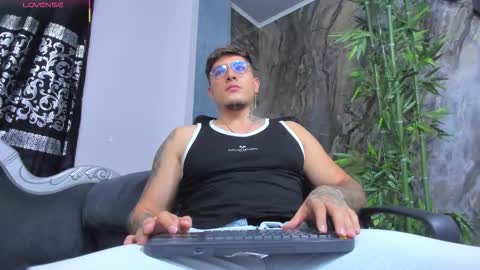 Artur online show from 12.05.25