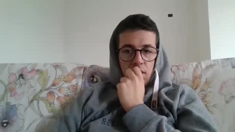 Snapshot of arturpaulval chatting on 01.18.25 arturpaulval online show from 01.18.25