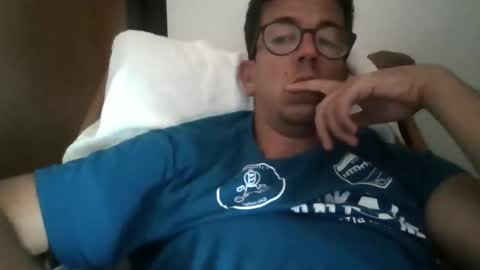 Snapshot of arturpaulval chatting on 10.20.25 arturpaulval online show from 10.20.25