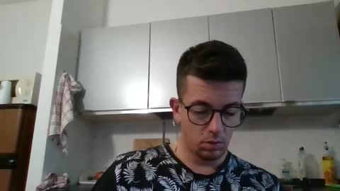 Snapshot of arturpaulval chatting on 11.17.25 arturpaulval online show from 11.17.25