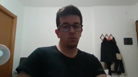 Snapshot of arturpaulval chatting on 12.16.25 arturpaulval online show from 12.16.25