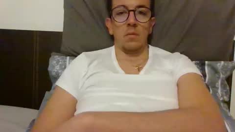 Snapshot of arturpaulval chatting on 01.14.26 arturpaulval online show from 01.14.26