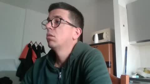 Snapshot of arturpaulval chatting on 03.23.26 arturpaulval online show from 03.23.26