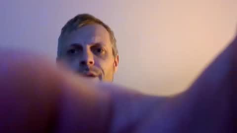 Snapshot of arturporshe69 chatting on 11.22.25 arturporshe69 online show from 11.22.25