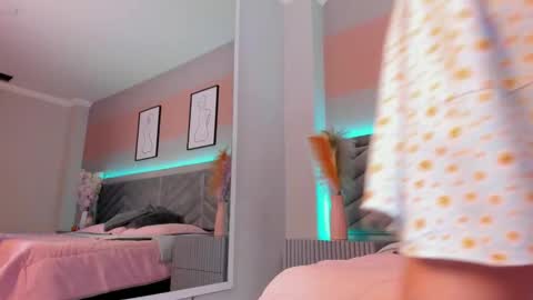 Snapshot of ary_thompson_ chatting on 12.09.24 ARY THOMPSON online show from 12.09.24