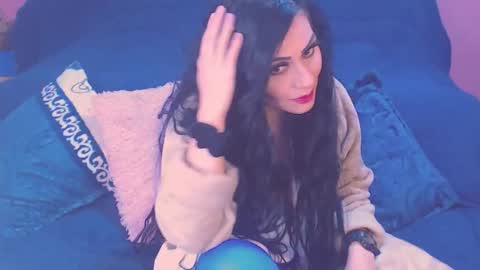 Snapshot of ary_z chatting on 11.25.25 Ary online show from 11.25.25