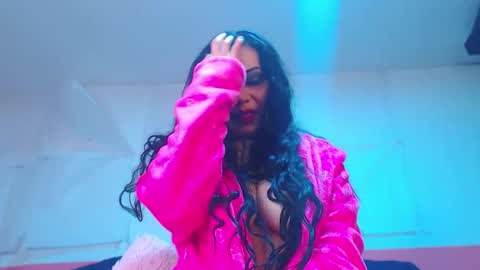 Snapshot of ary_z chatting on 12.05.25 Ary online show from 12.05.25