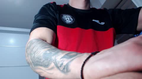 Snapshot of aryanaian1 chatting on 01.04.25 AryanAian1 online show from 01.04.25