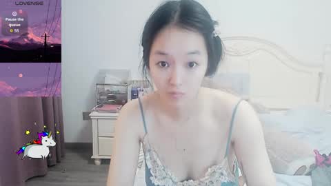 Lily online show from 04.20.26