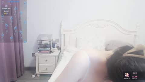 Snapshot of arylia_3 chatting on 05.24.26 Lily online show from 05.24.26